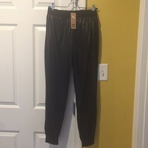 Jon & Anna black liquid joggers